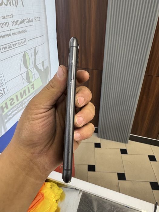 iPhone 11 память 128 емкость 77