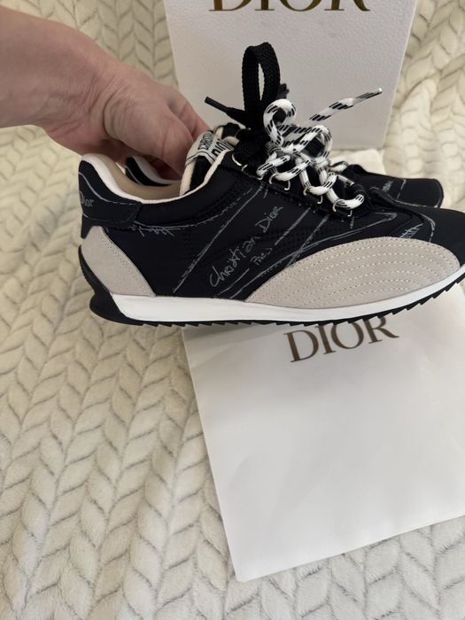 Дамски маратонки нови