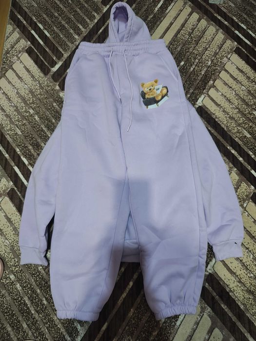 Долнище и горна блуза