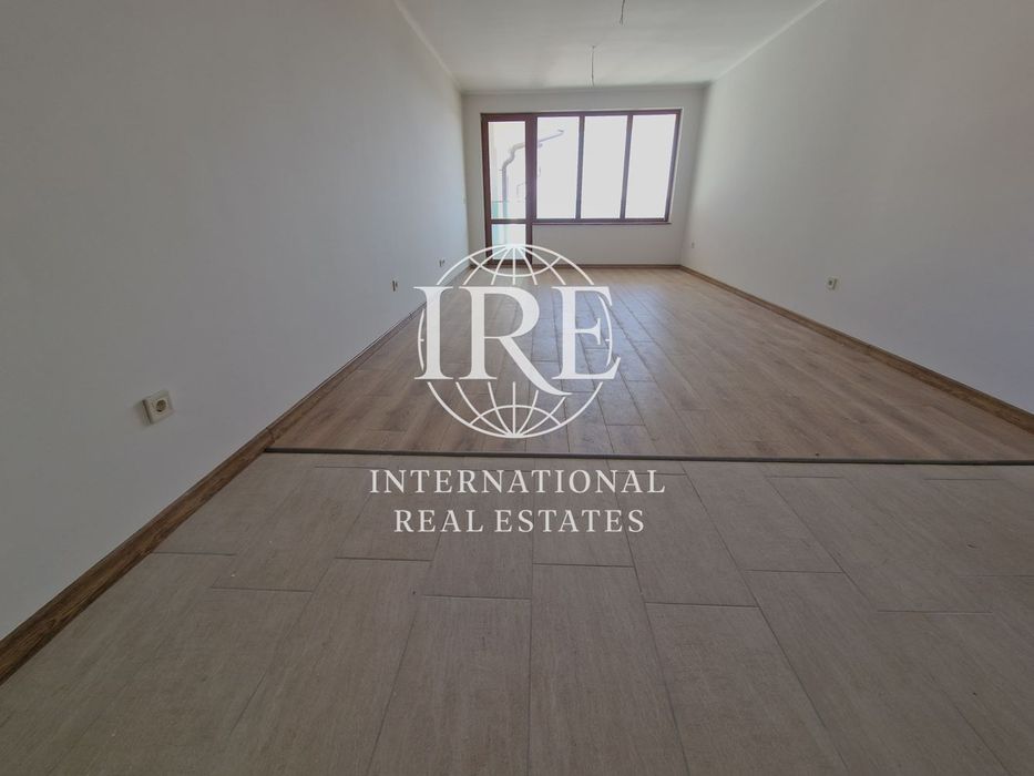 Продава се Тристаен апартамент в Варна, Виница - 109 кв.м за 1030 €/кв.м - Снимка #3