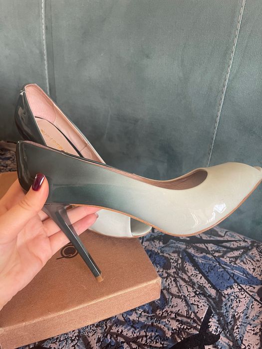 Туфли на шпильке
