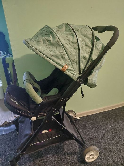 Запазена децка количка