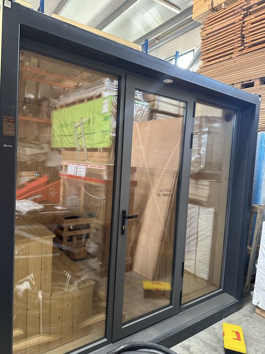 Saună Container Premium –  6kW, Dimensiuni 2.74m x 2.13m x 2.44m – Pregătită de Livrare!