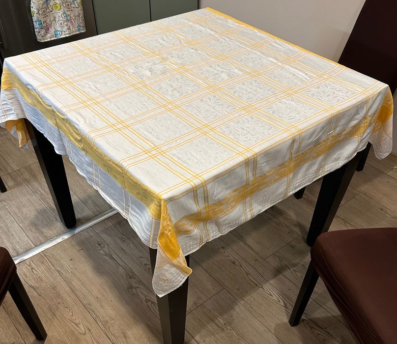 Покривки и домакински кърпи