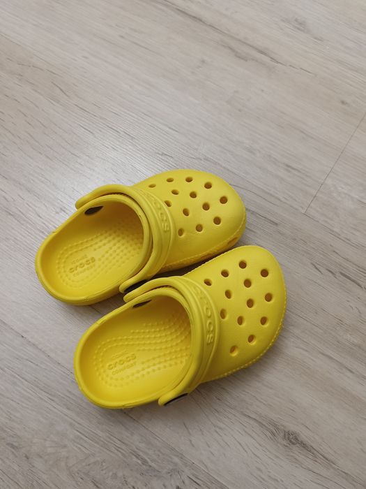 Продаю Crocs детские