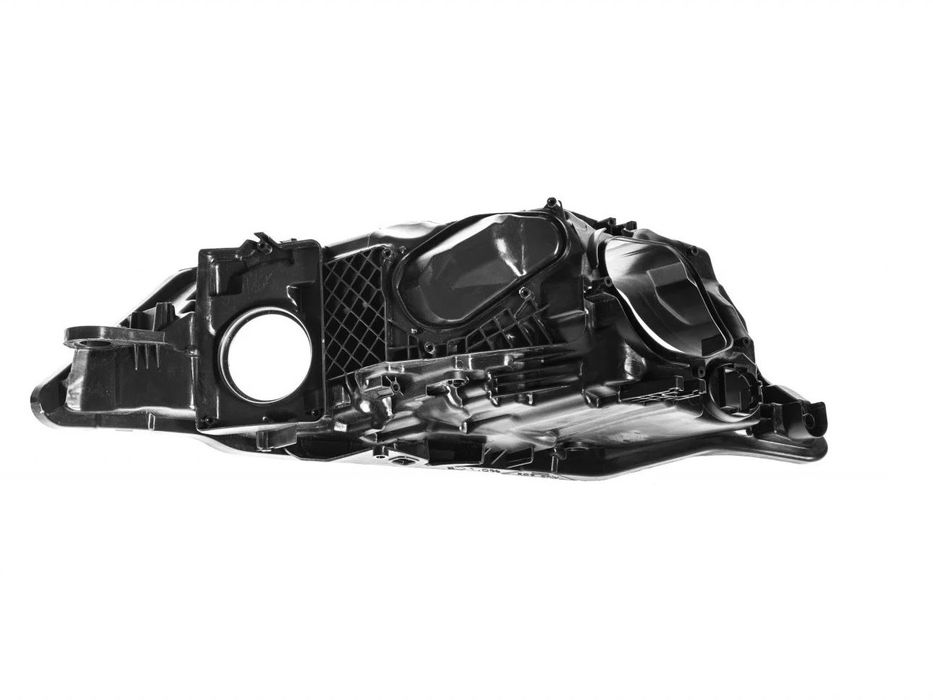 Основа (корпус) за фар на Audi A7 C8 LED