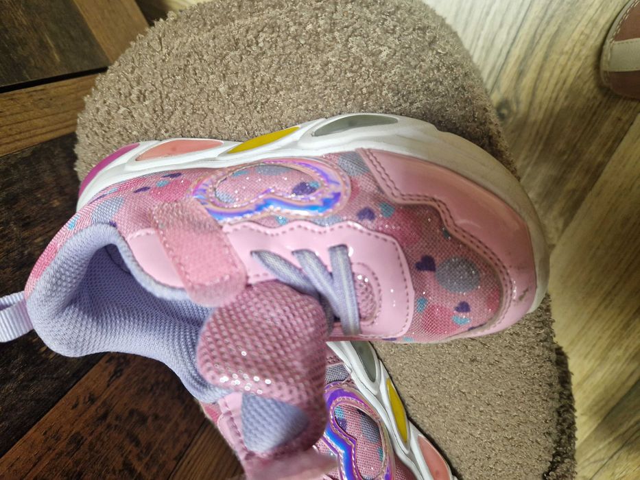 Два чифта детски маратонки за момиче