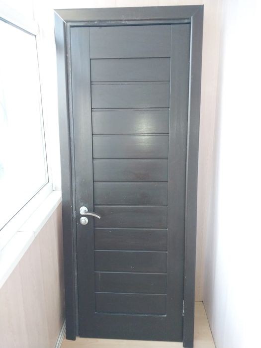 продам дверь  70 см