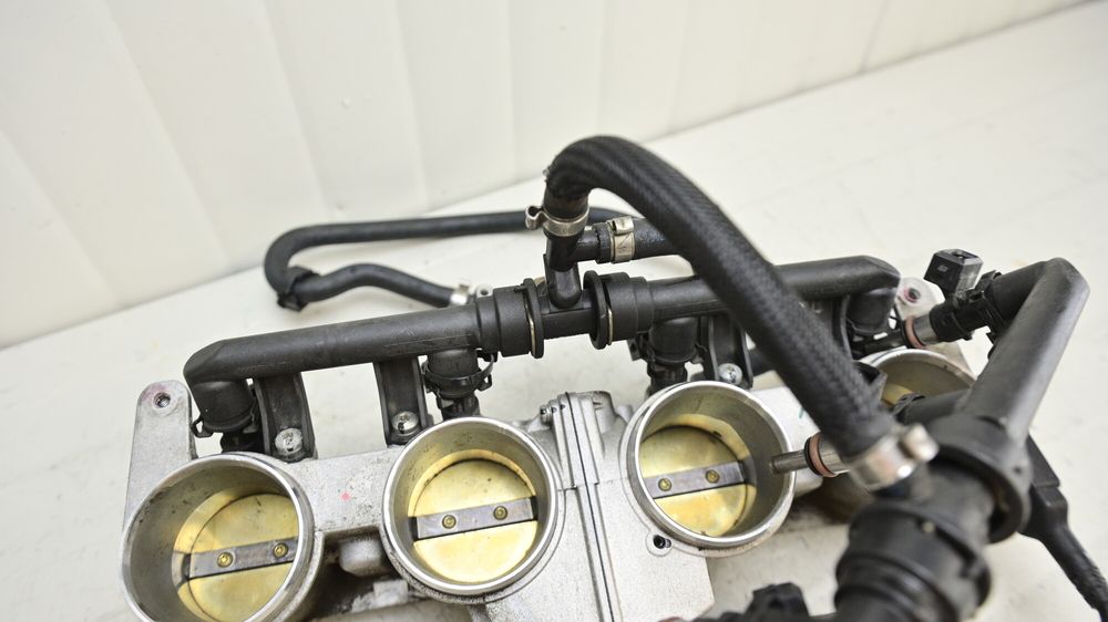 Rampa Corp Acceleratie Injectie Injectoare BMW S1000XR K49 2015 - 2019