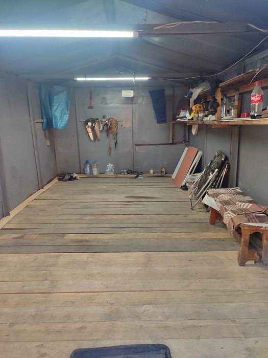 Сдам гараж со светом