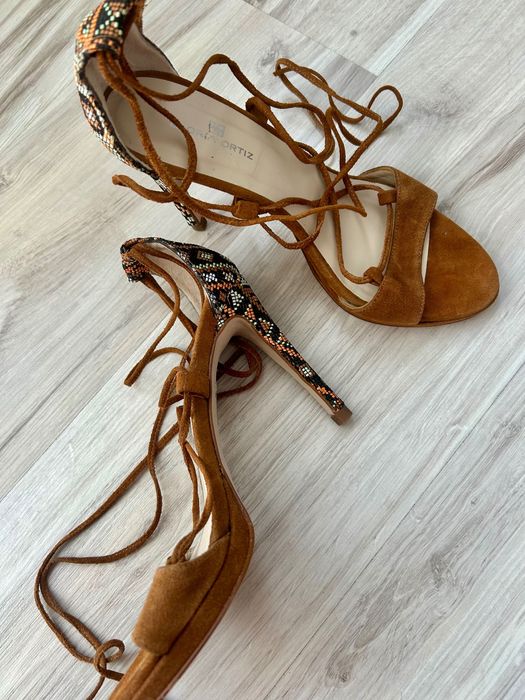 Обувки и сандали