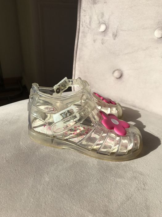 Sandale Igor, nr 23( 24 pe eticheta)