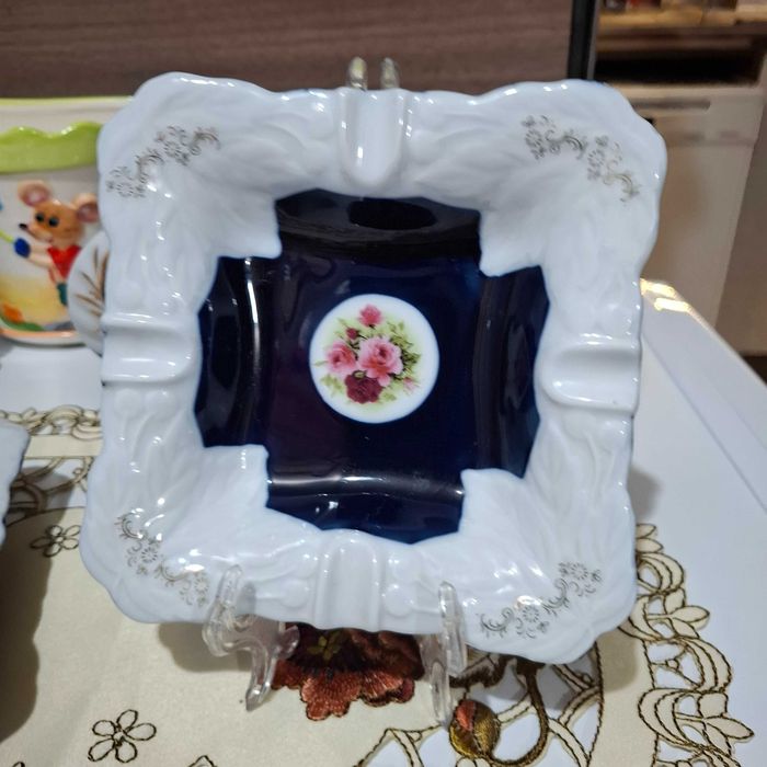 Различни модели пепелници