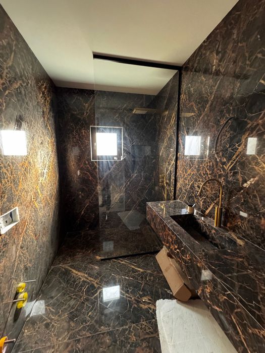 Tâmplărie PVC, Aluminiu, Lemn – Uși & Ferestre