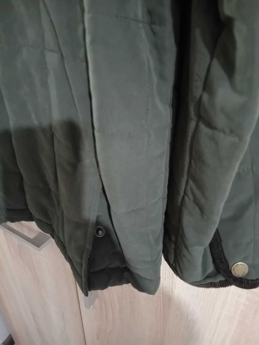 Vând geacă pentru bărbați,primăvară-toamna,marime L de la Atlantic Bay