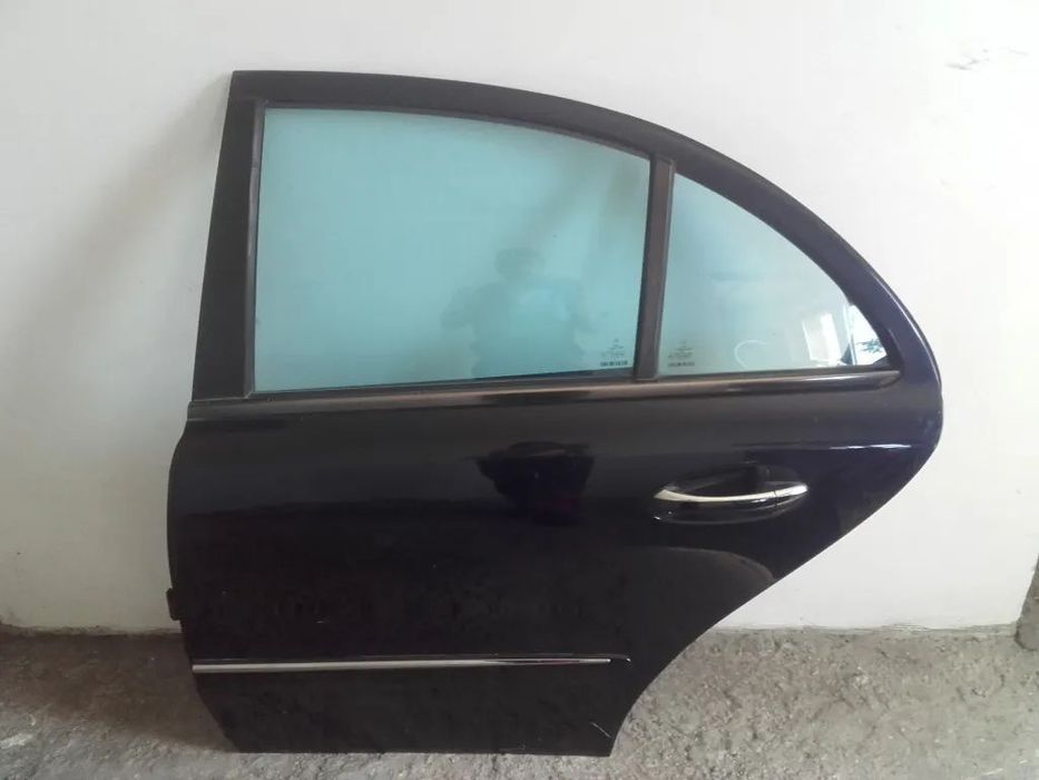usa stanga spate mercedes e class w211 2002 2003 2004 2005 2006 2007 2008 2009