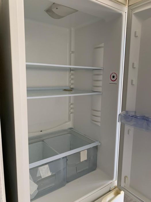 Холодильник 2-х камерный