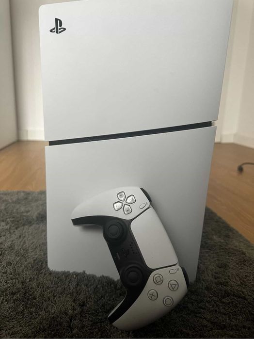 Se vinde ps 5 ca nou este varianta cu disc