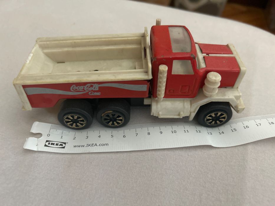 Метално камионче