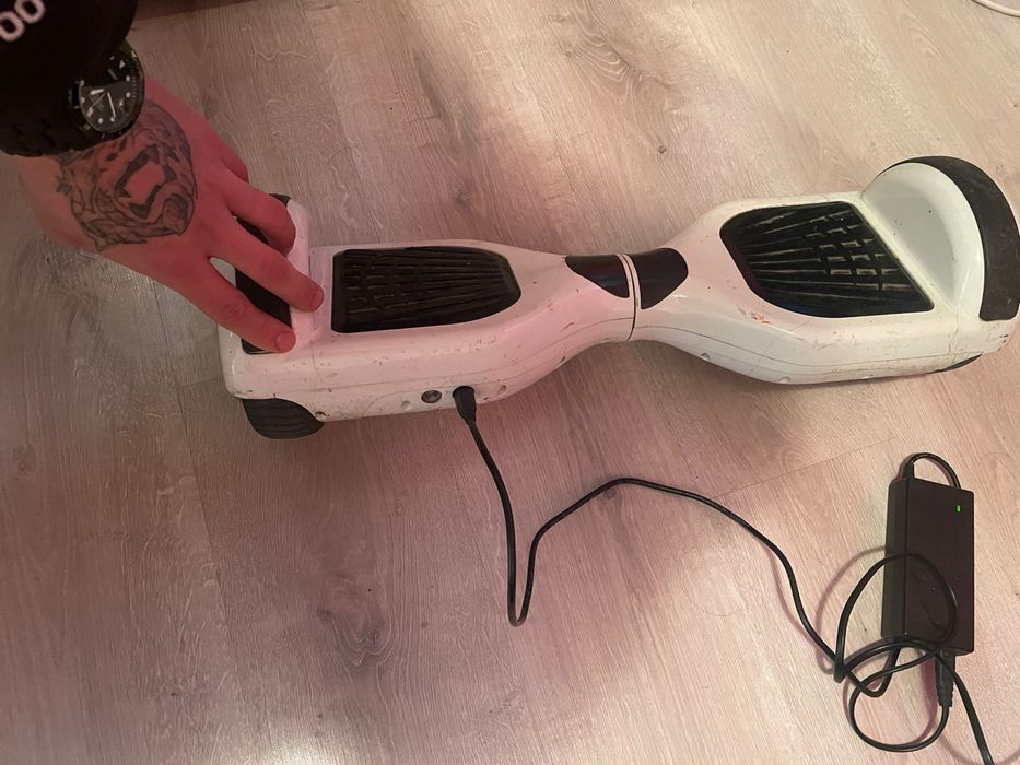 Hoverboard electric, stare buna, folosit de cateva