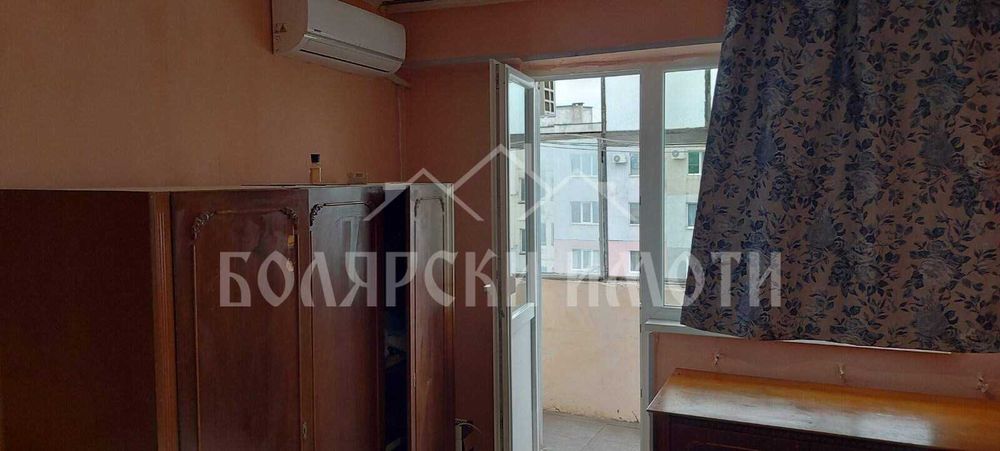 Южна гарсониера в ж.к. Бузлуджа