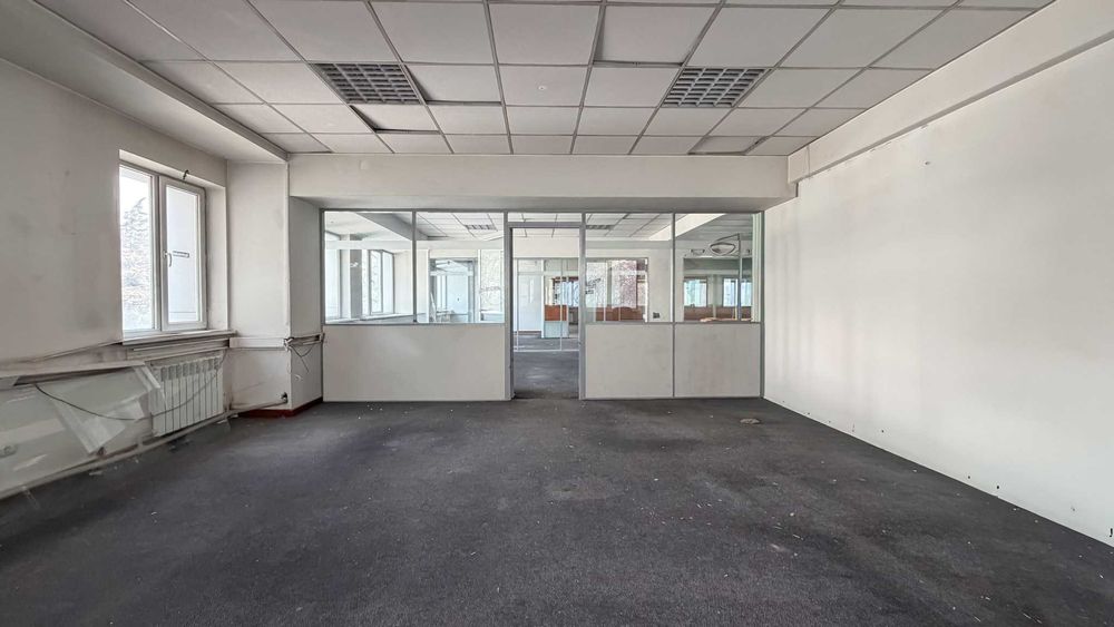 Продаётся коммерческое здание — 911 м²