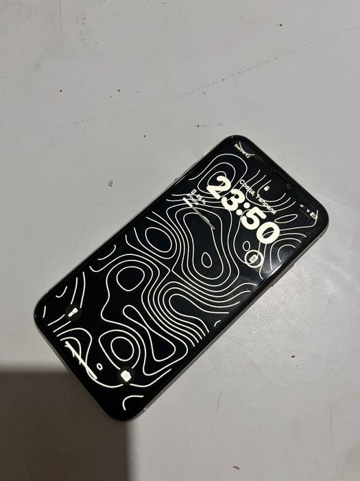 Айфон 11 экран,акб ауысқан,экран герлахқа акб усиленныға ауысқан