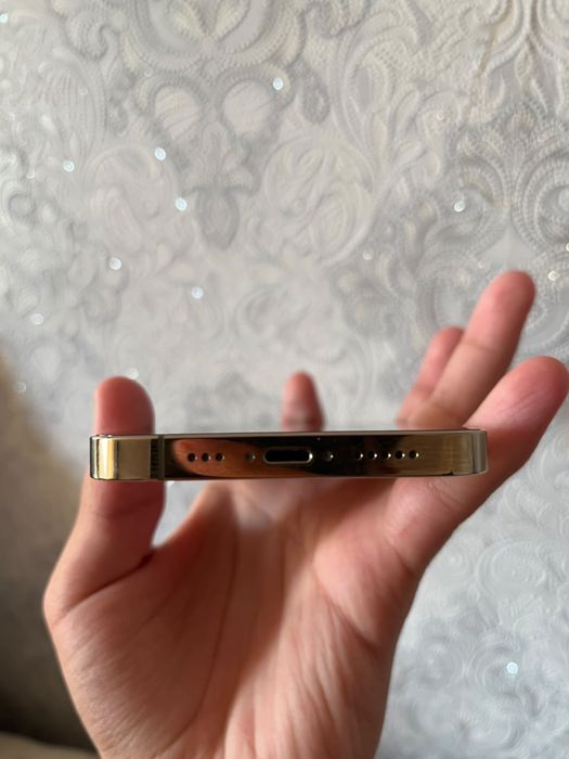 обменяю iphone 13 pro