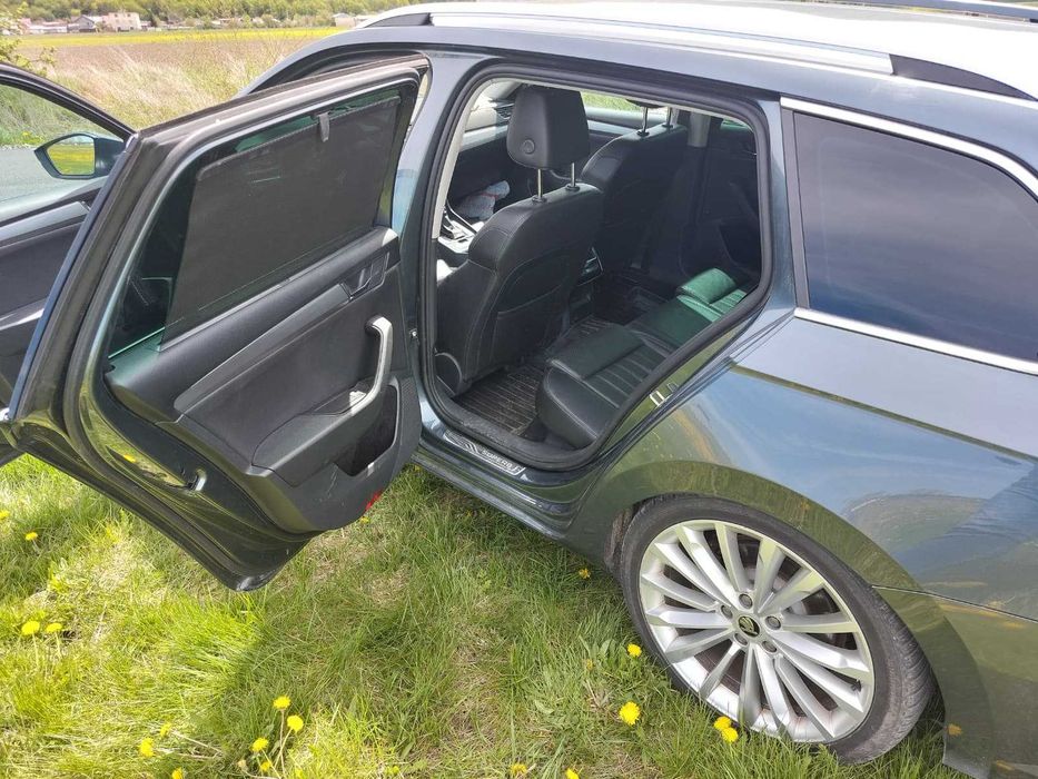 Skoda Superb 2.0 TDI DSG Sportline · 2017  13 800 EUR