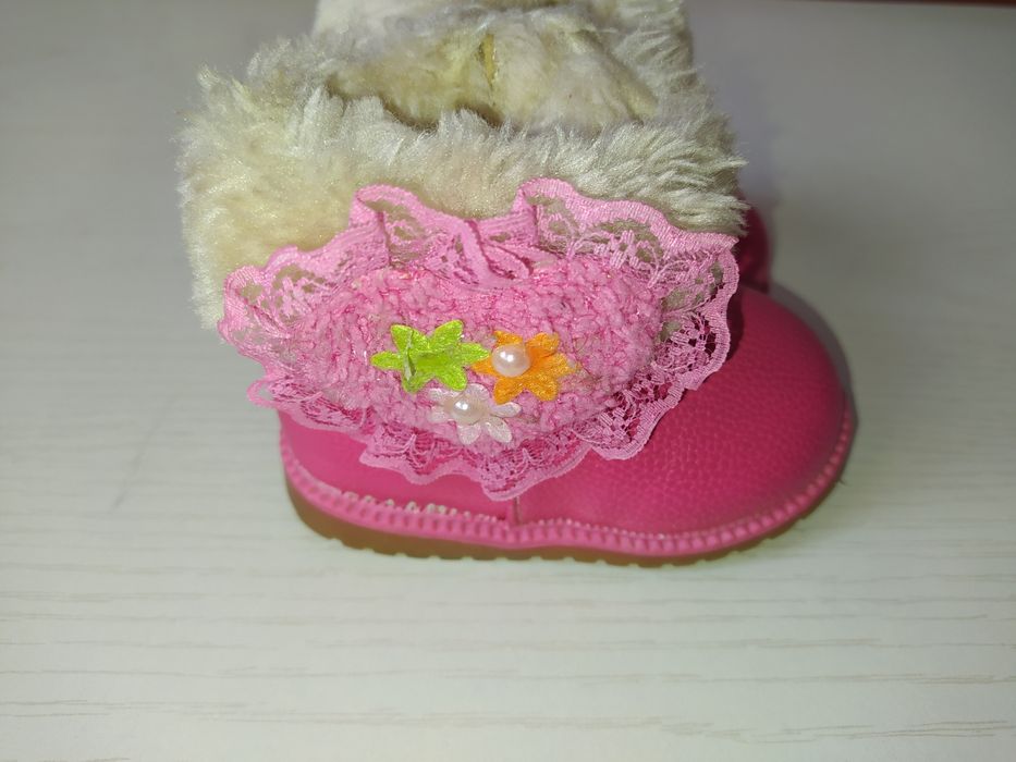 Девочкам новая обувь - размер 22, 18, 15, 32