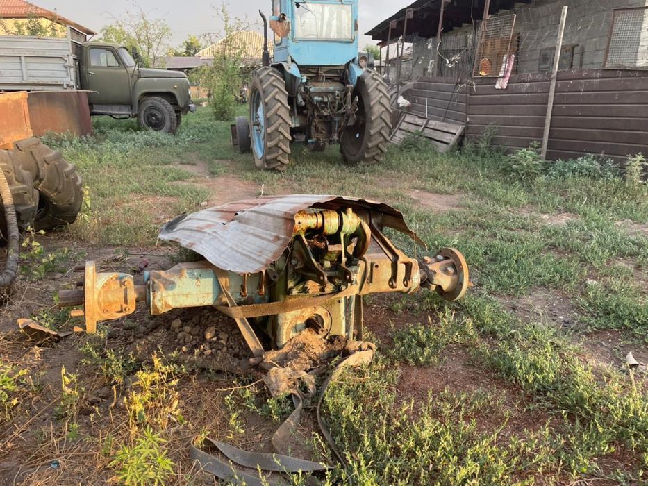 Продам трактор Т28