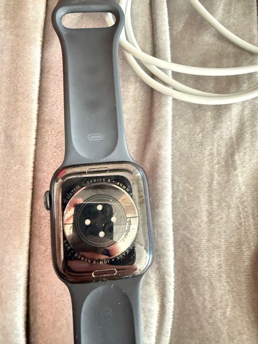 Apple watch series 8