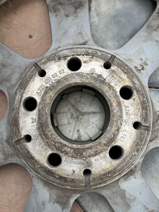 Продам диски r17 размер мерседес