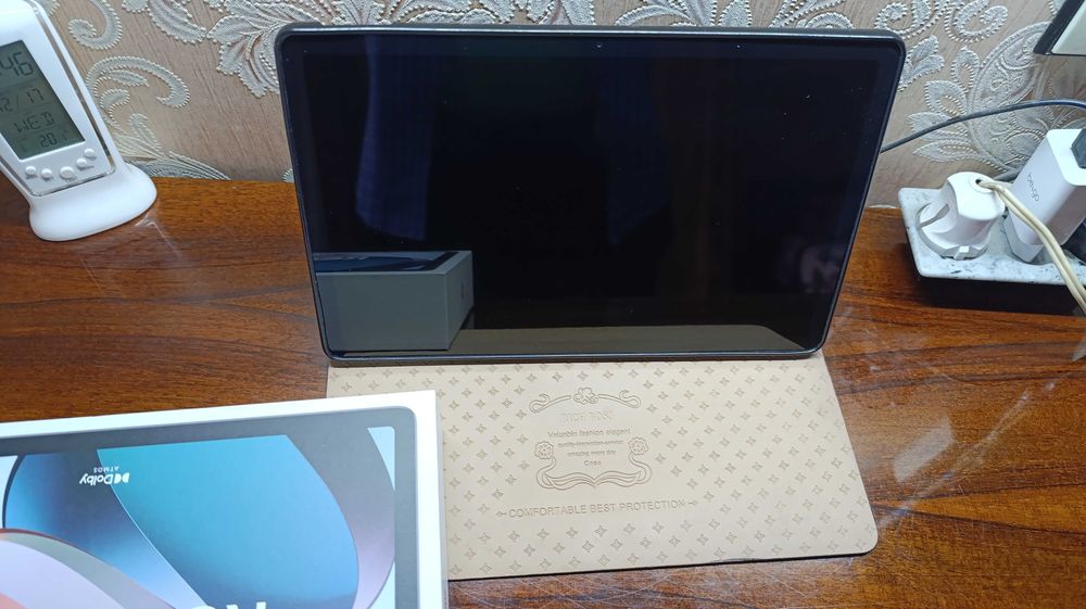 Продаю планшет Redmi pad б/у в коробке и хорошем состоянии.