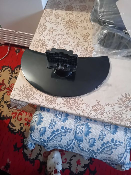 Телевизор LG -много запазен