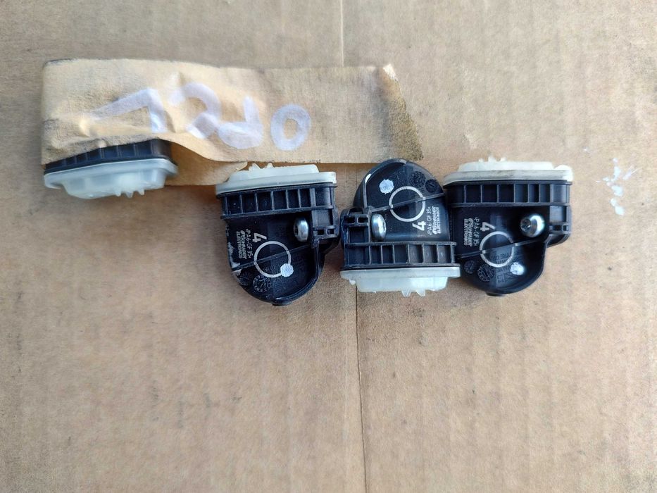 Датчици за налягането в гумите Opel Astra K Karl Corsa Цената за Брой