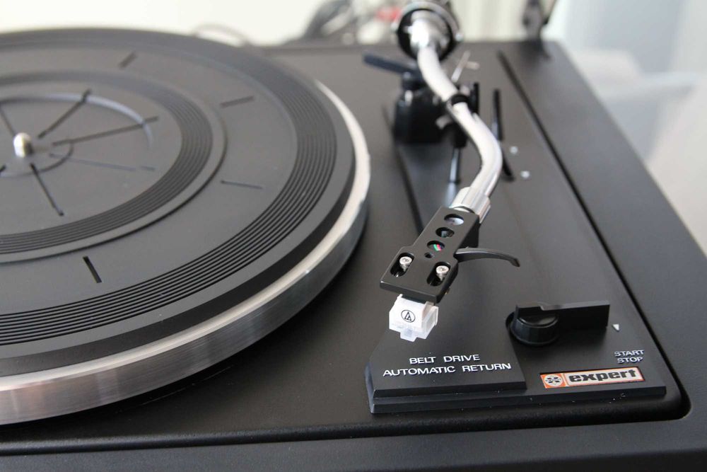 Pick-up Expert AR 700 cu doza si ac noi Audio Technica 3600L complet revizuit