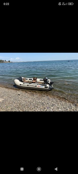 Лодка с мотором сотилади