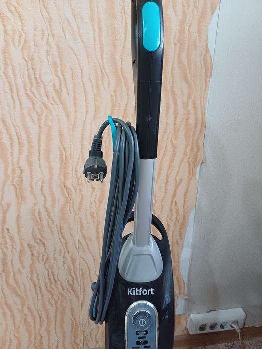 Продам пылесос моющий