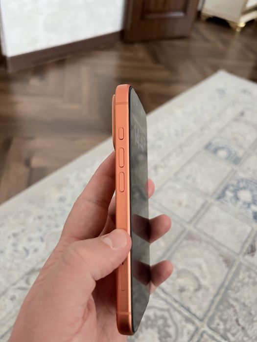 Iphone 17 pro orange