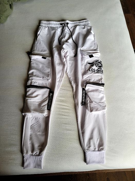 Бял мъжки анцуг долница M и S