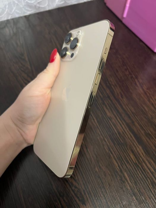 Продам Apple iPhone 13 Pro Max