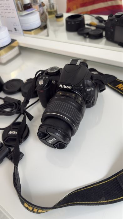Camera Nikon D3100