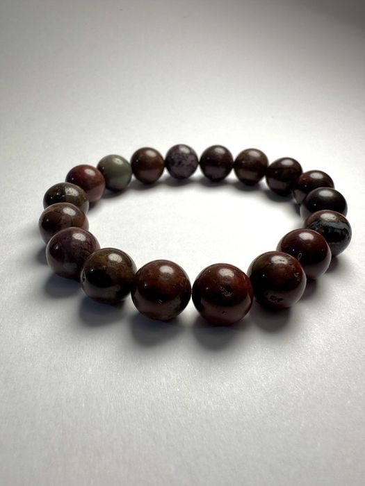 Украшения из натуральных камней