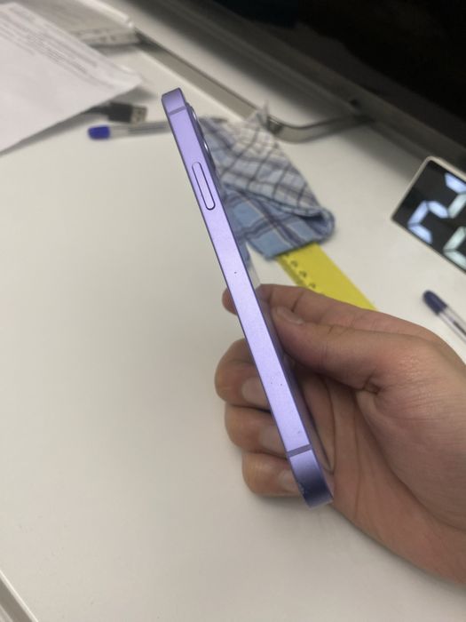 iphone 12 перестал включаться