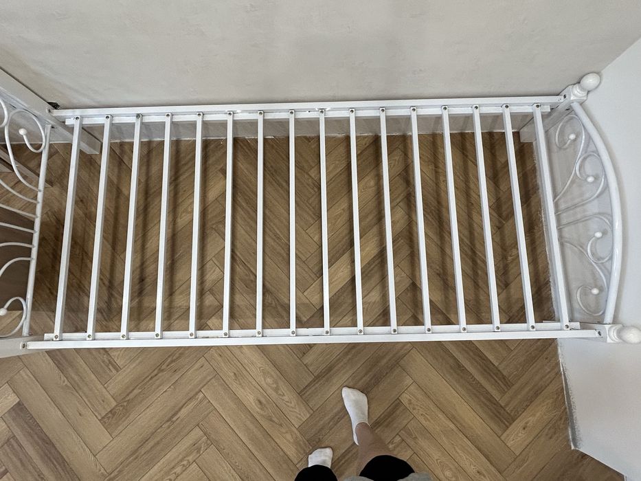 продам каркас кровати, 100х200