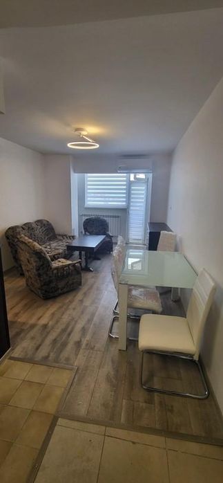 Дава се под наем Тристаен апартамент в София, Света Троица - 70 кв.м за 599 € - Снимка #1