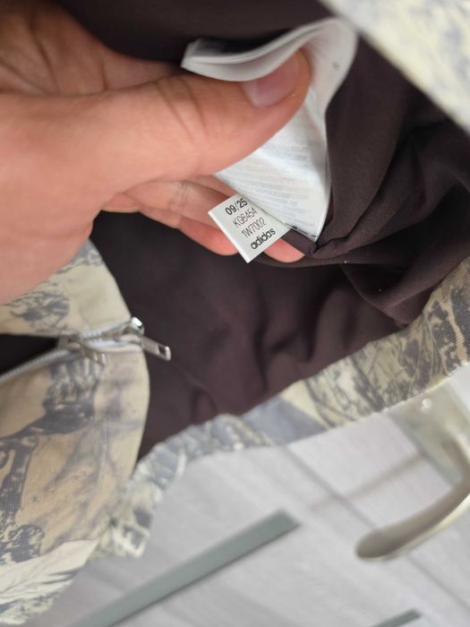 Jaketa Adidas camuflaj M nouă