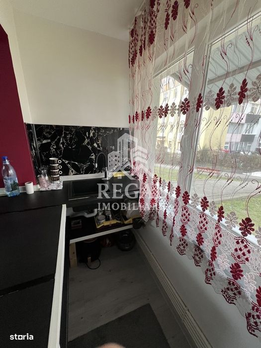 Garsonieră de vânzare – zona Micro 7, demisol