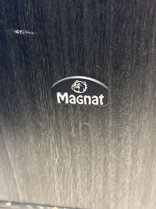 Boxe Magnat 3 way bass reflex 200W